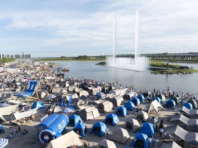 张照片揭露露营热退潮后藏着残酷真相澳门新葡京网页上帝视角惊爆！数万(图5)